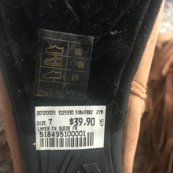 Adriana New York Fringe Moccasin boots - Picture 6 of 6